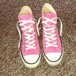 Pink Converse Chuck Taylors